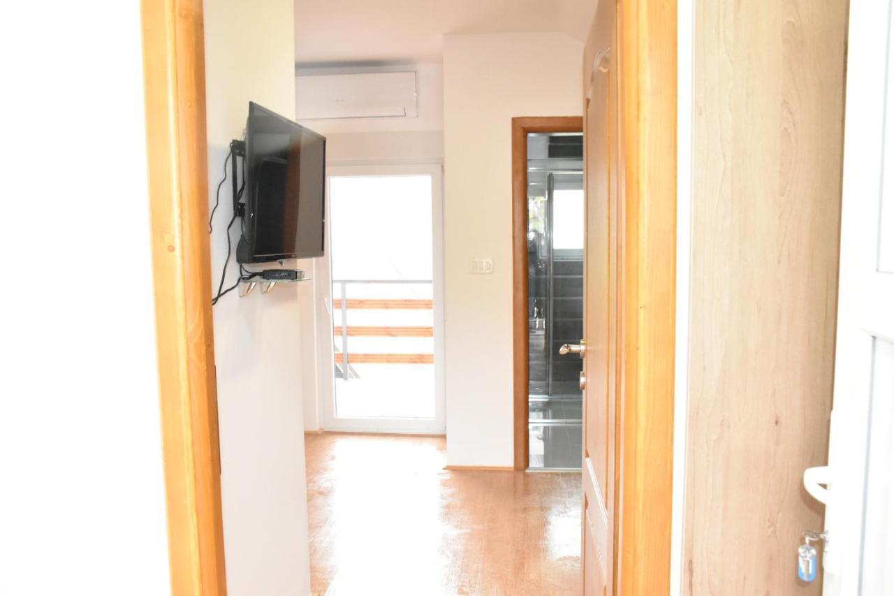 Aparthotel Koliba Никшич Экстерьер фото