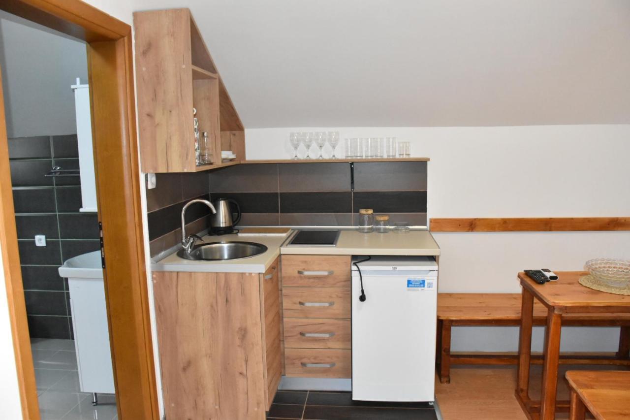 Aparthotel Koliba Никшич Экстерьер фото