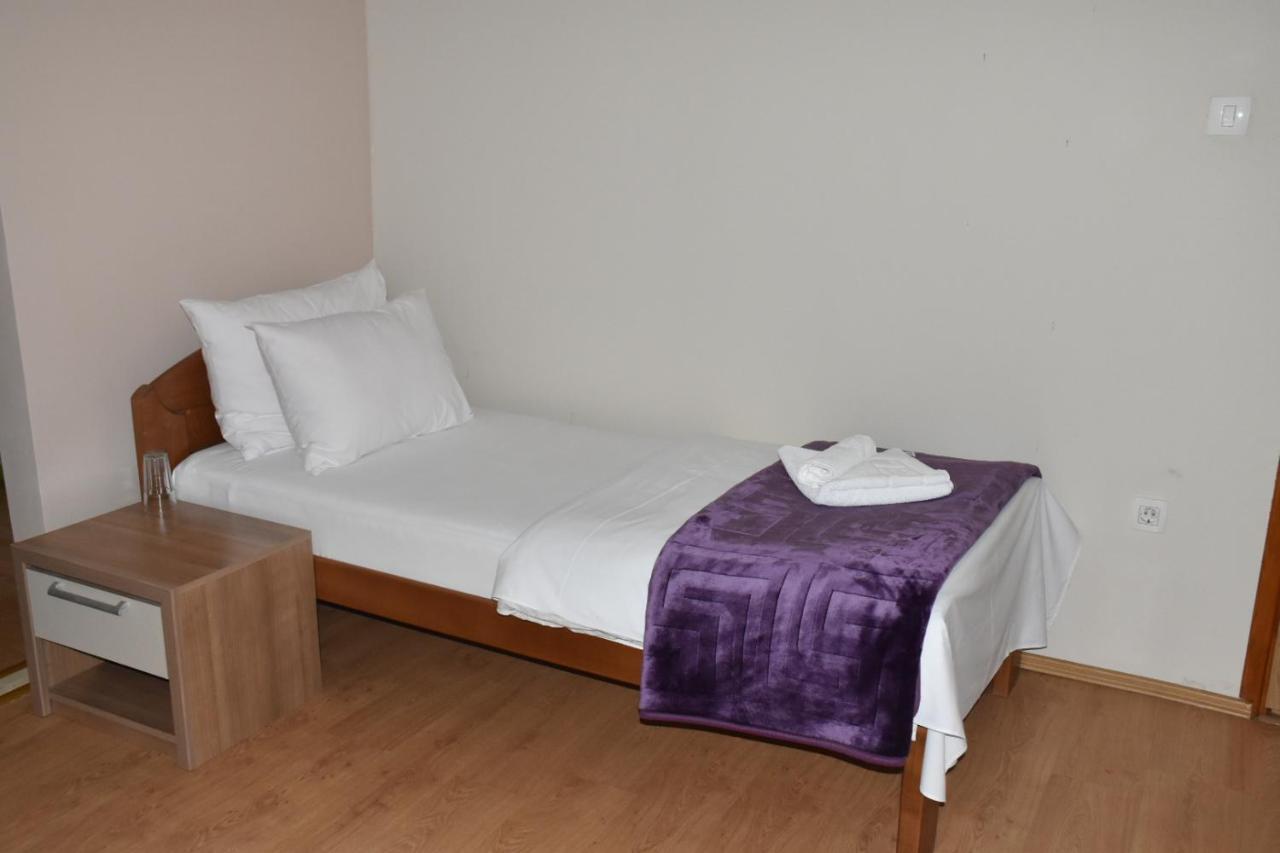 Aparthotel Koliba Никшич Экстерьер фото